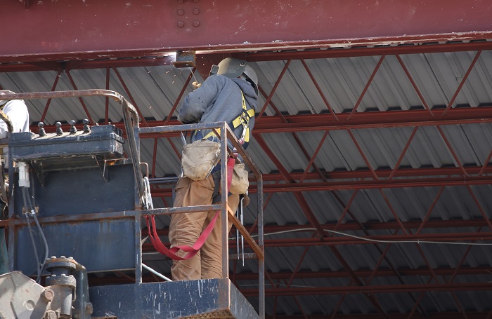 廠房維修補(bǔ)漏方案：解決漏水難題