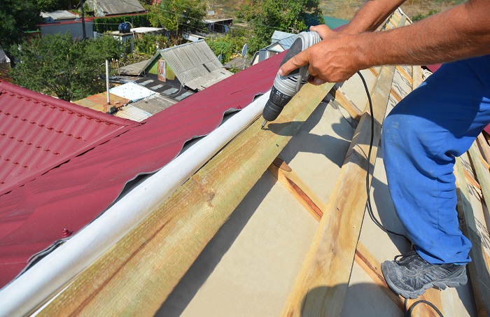 彩鋼屋面翻新的施工技巧與注意事項(xiàng)