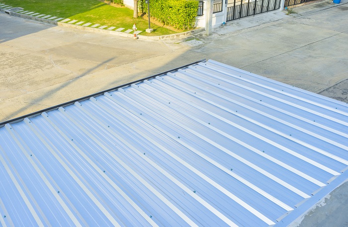 彩鋼屋面翻新工程中的安全與風險管理