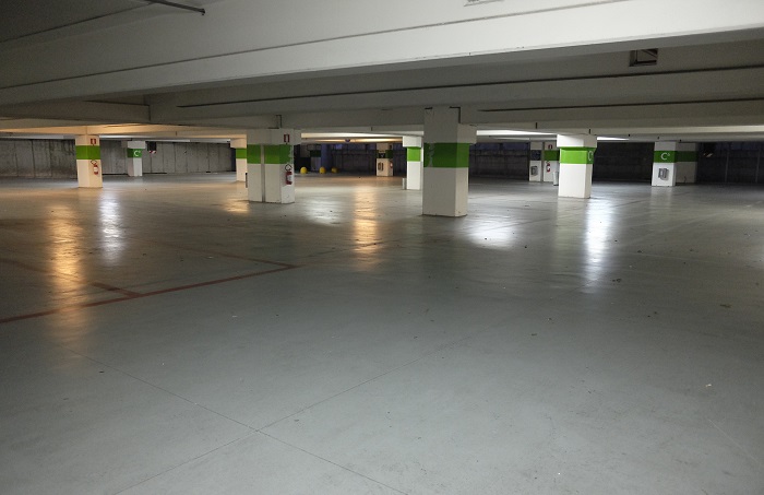 固化劑地坪的裝飾效果：創(chuàng)造獨特的空間氛圍