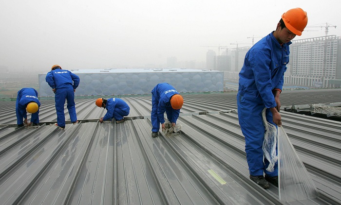 彩鋼屋面翻新工程的預(yù)算與費用控制策略