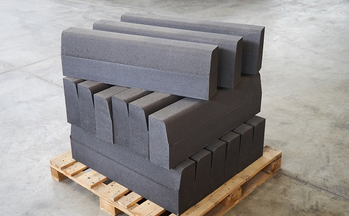 發(fā)泡陶瓷加工特點(diǎn)：輕巧多孔，材料新潮