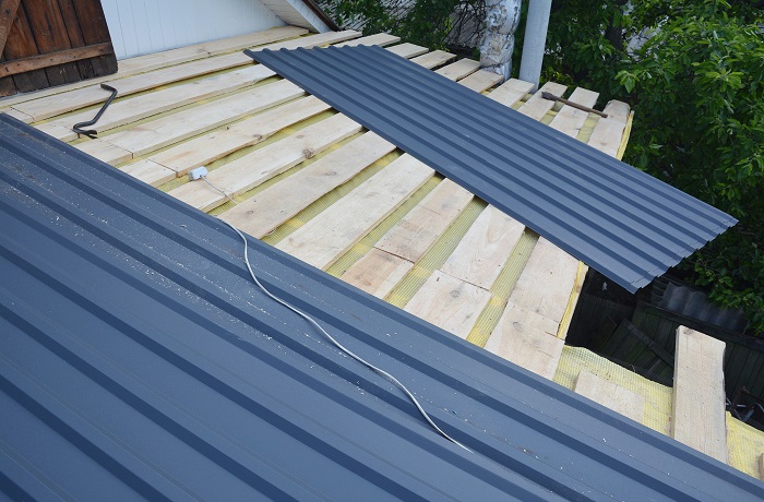 彩鋼屋面翻新工程的項目管理與監(jiān)控