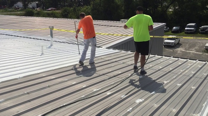 彩鋼屋面房屋翻新價格揭秘：打造時尚舒適新家的投資指南