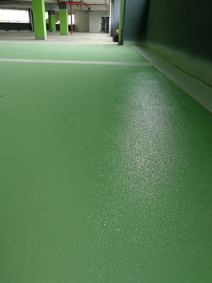 環(huán)氧超耐磨地坪怎樣施工？