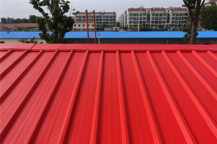 彩鋼屋面翻新防水涂料：保護(hù)屋頂，延長(zhǎng)使用壽命
